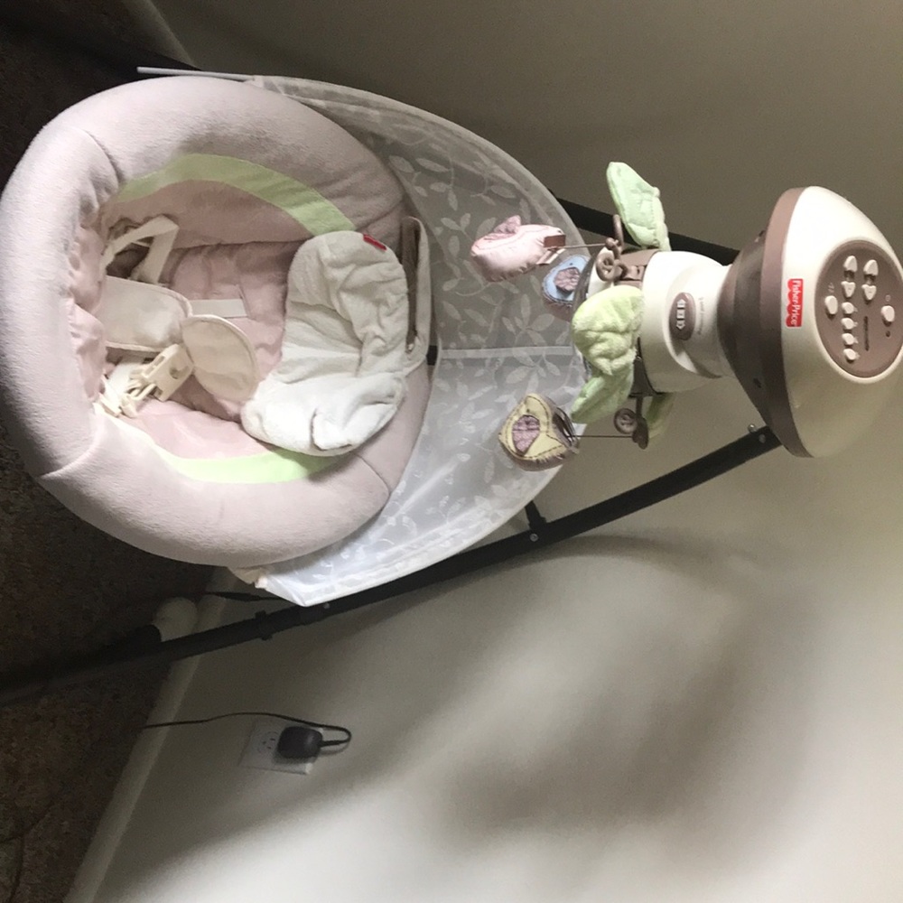 Baby’s swing and rocker